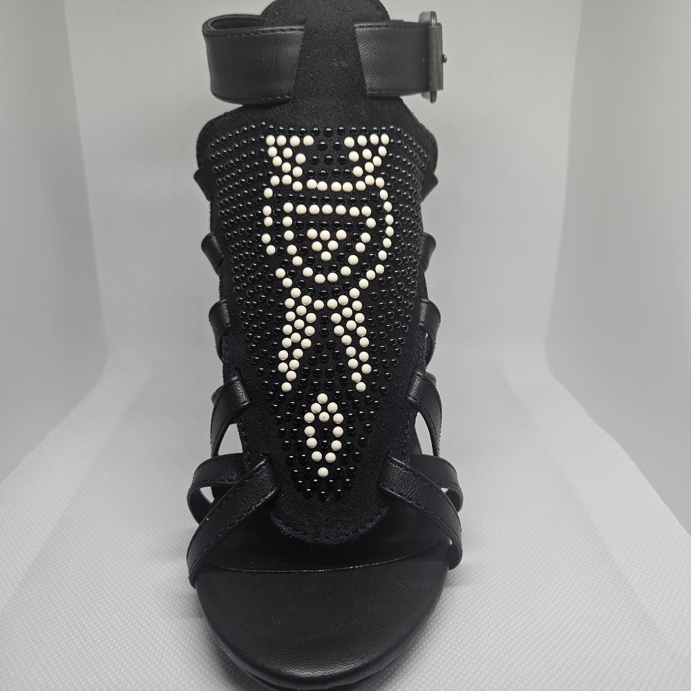 Tribal (Black n White)